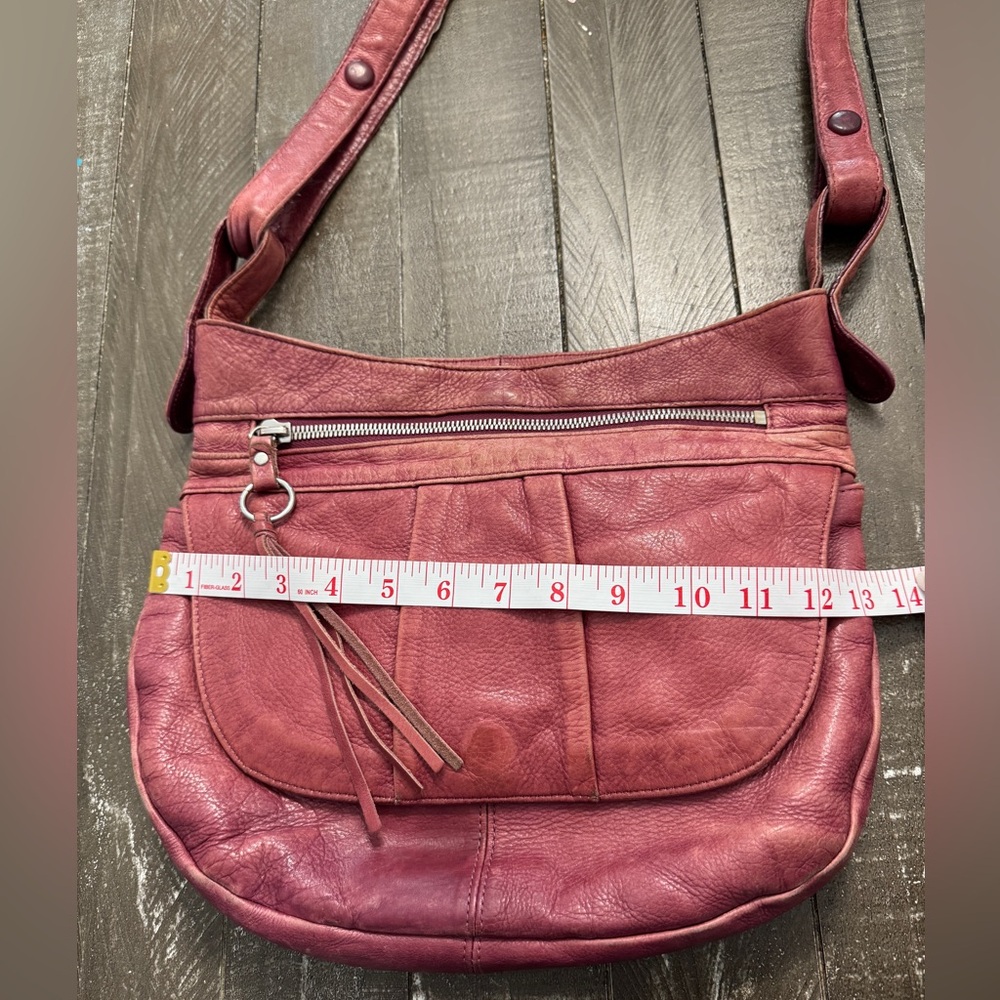 HOBO Red and Purple Crossbody Bag Practical Design - Picture 12 of 13